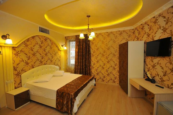 Room 26 of 44