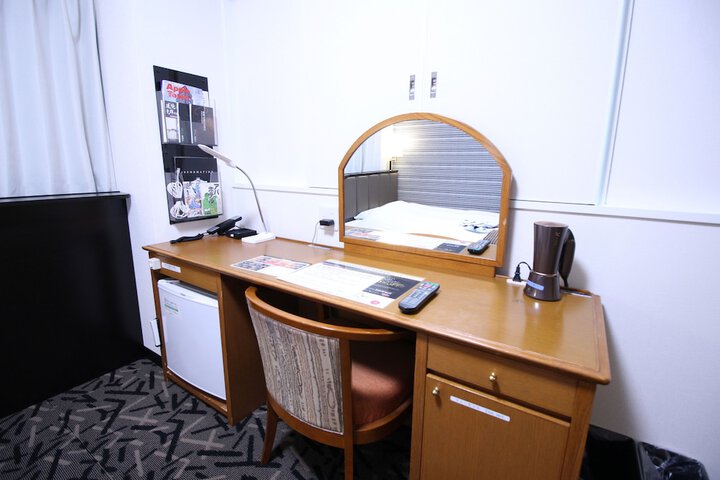 Room 14 of 82