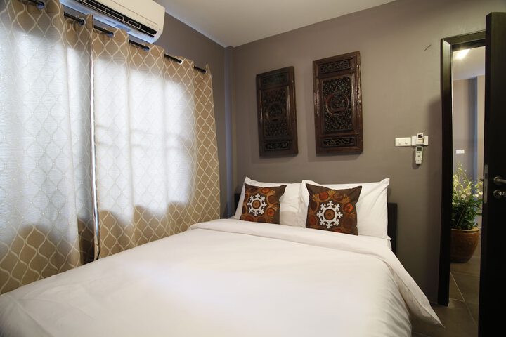 Room 37 of 65