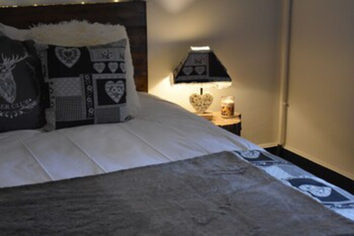 Room 64 of 81