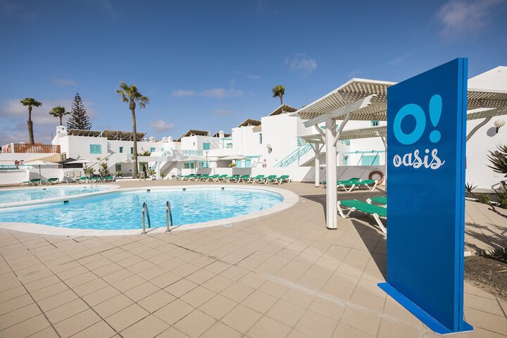 Hotel with Pool