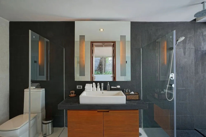 Bath Interior