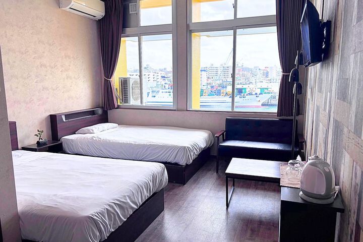 Room 20 of 40