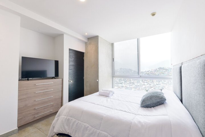 Room 15 of 224