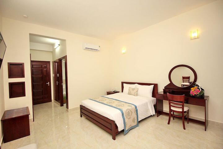 Room 9 of 151