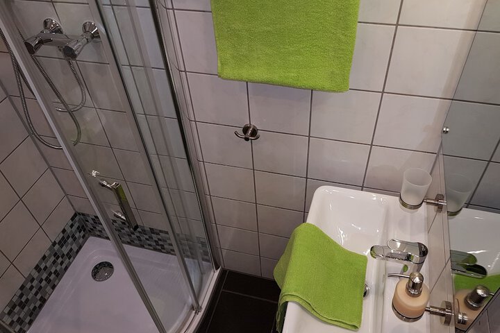 Room 10 of 30