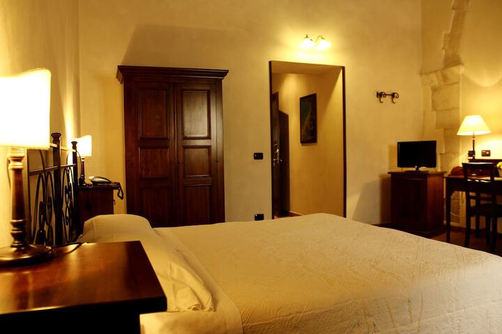 Room 7 of 7