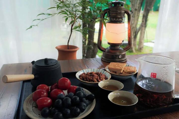 Breakfast/Coffee Service 102 of 163