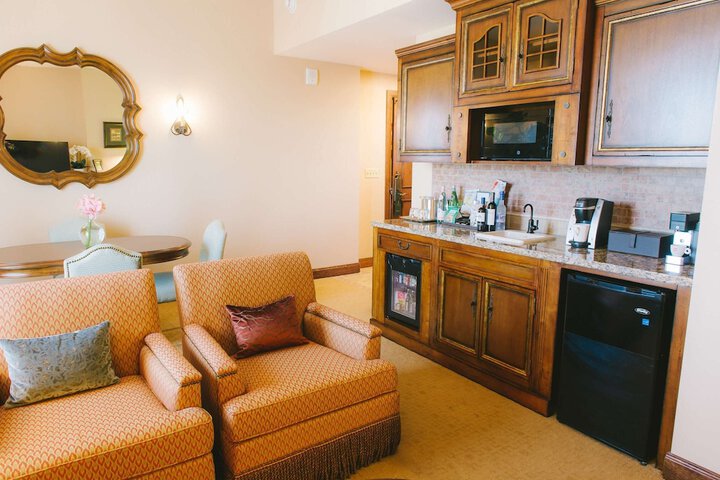 Private kitchenette