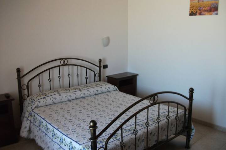 Room 2 of 64