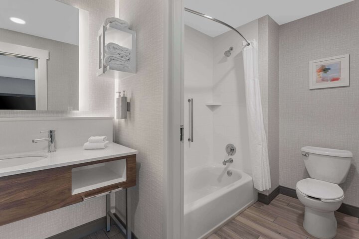 Bathroom shower