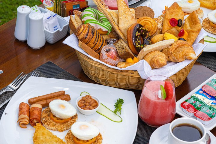 Breakfast/Coffee Service 29 of 37
