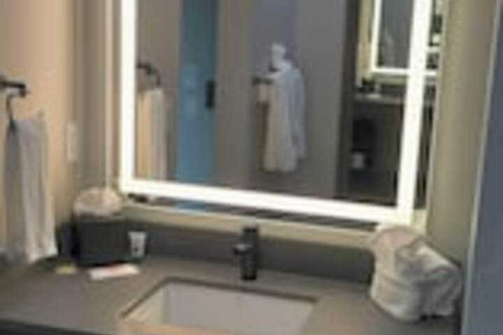 Room 49 of 75
