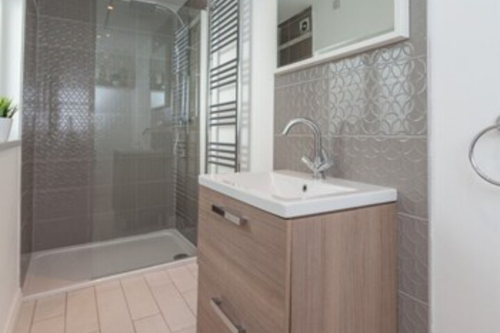 Room 4 of 35