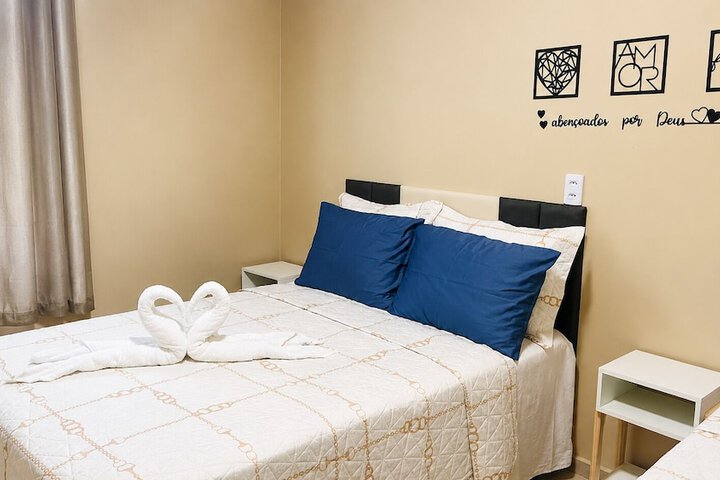 Room 8 of 18