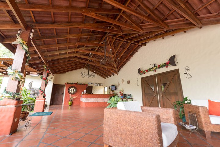 Guest Lobby