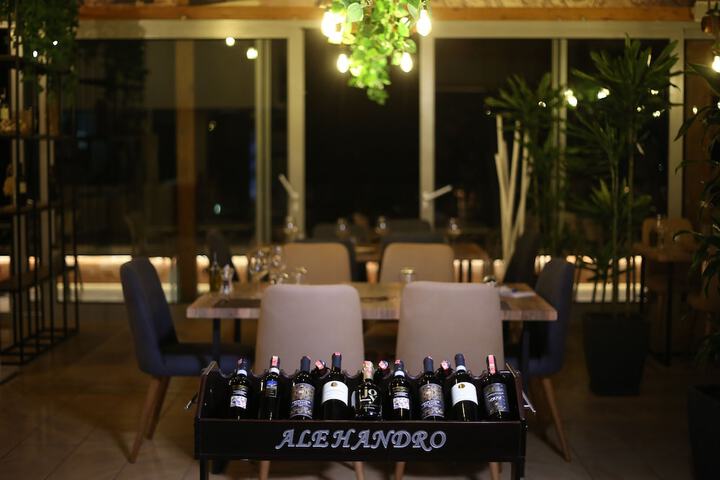 Dining 138 of 218