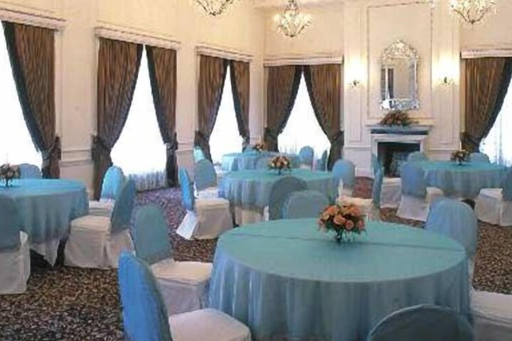 Ballroom/Hall 90 of 140