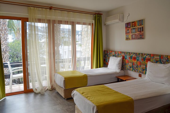 Room 22 of 60