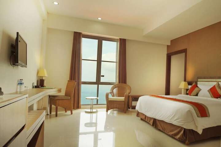 Room 10 of 61