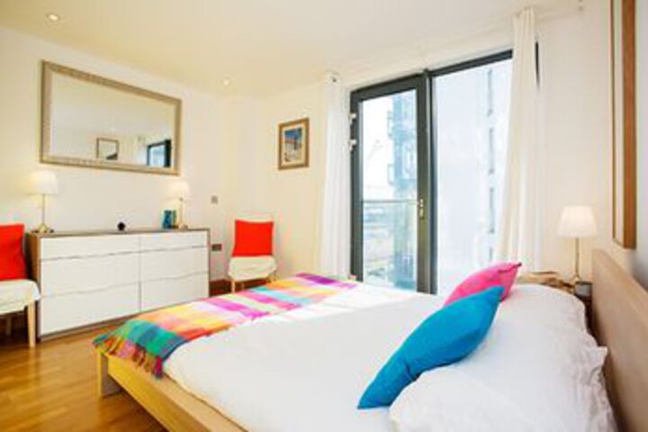 Room 5 of 15