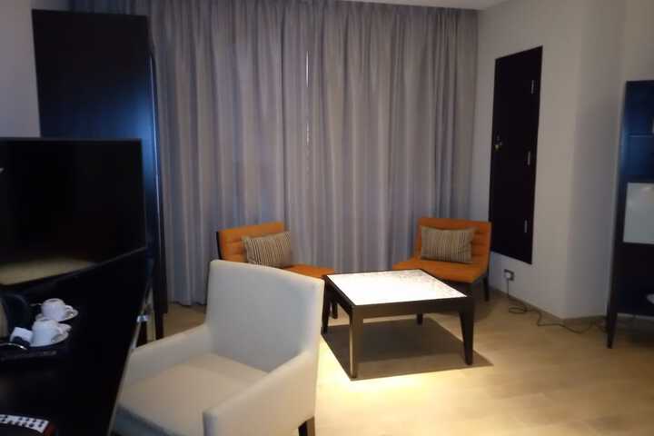 Room 15 of 42
