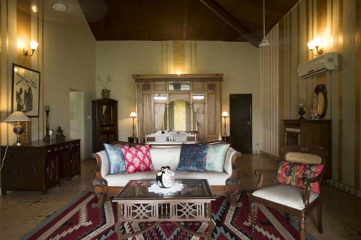 Lobby Entry