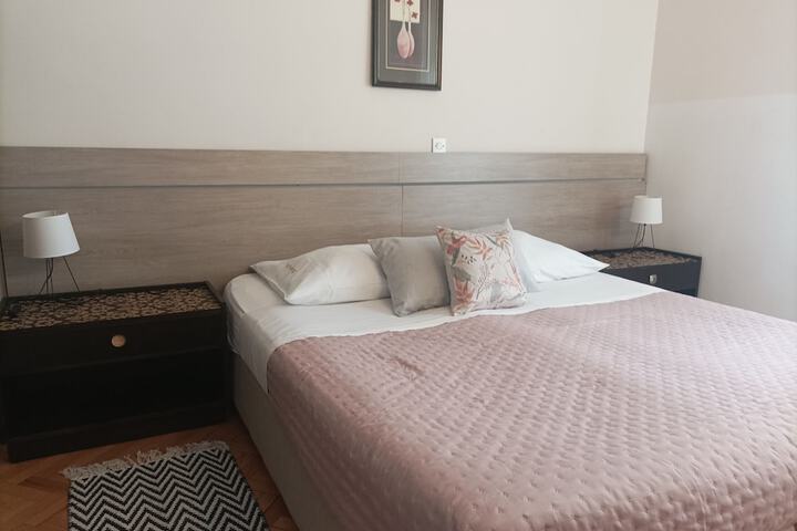 Room 20 of 31