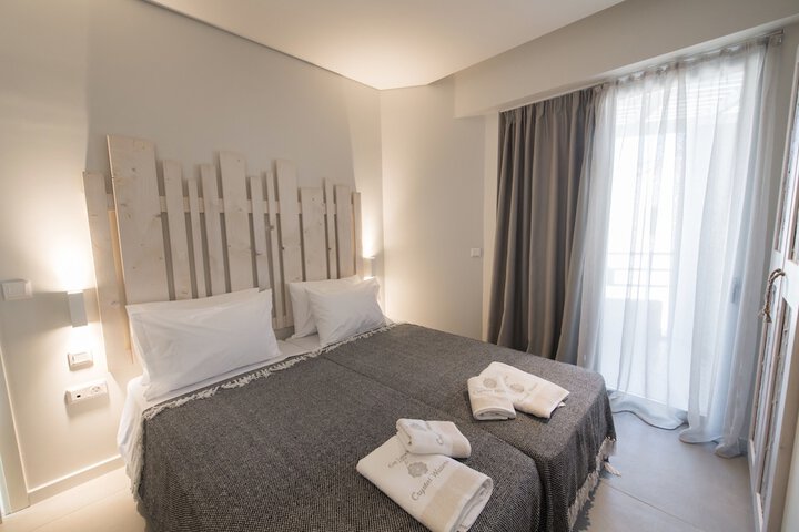 Room 43 of 191