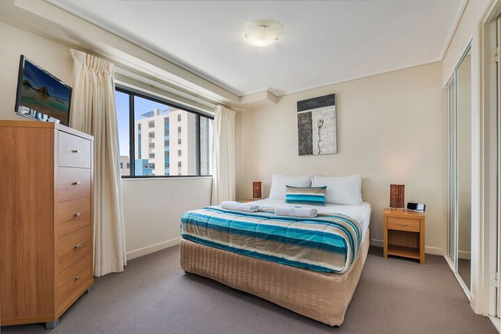 Room 6 of 70