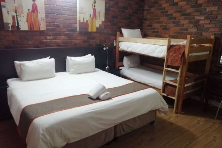 Room 13 of 105