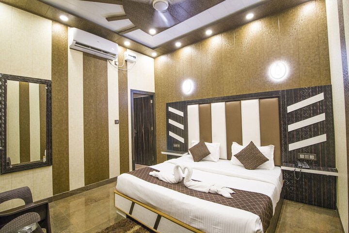 Room 20 of 53