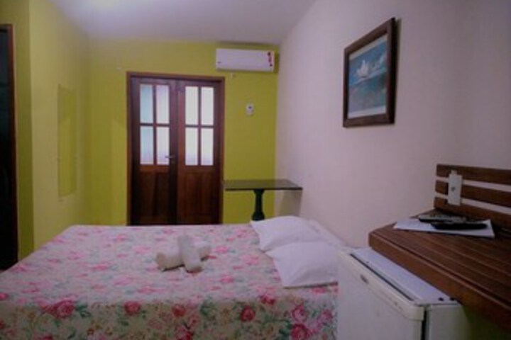 Room 22 of 38