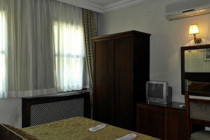 Room 17 of 87