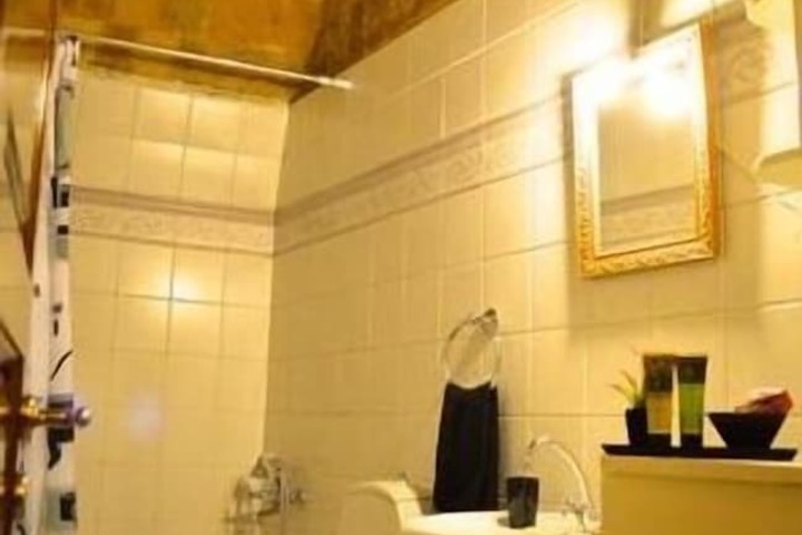 Bath Interior
