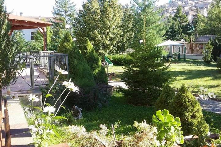 Property Grounds 23 of 30