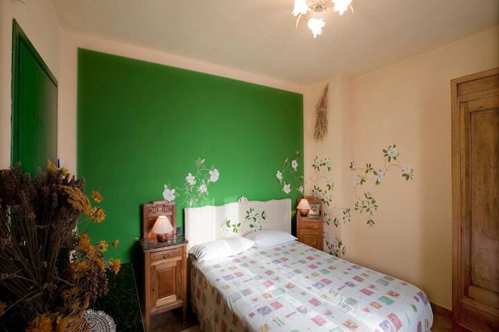 Room 12 of 46