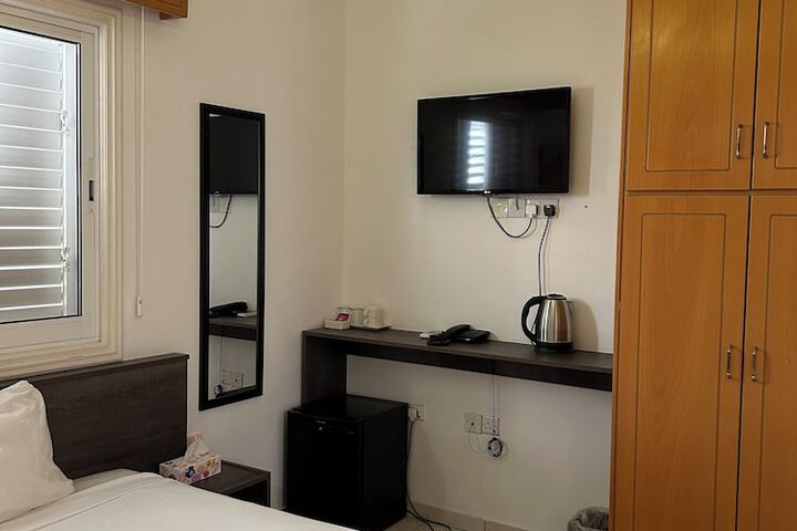 Room 47 of 110