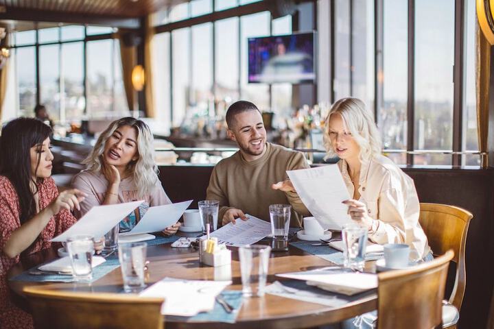 Dining 40 of 49