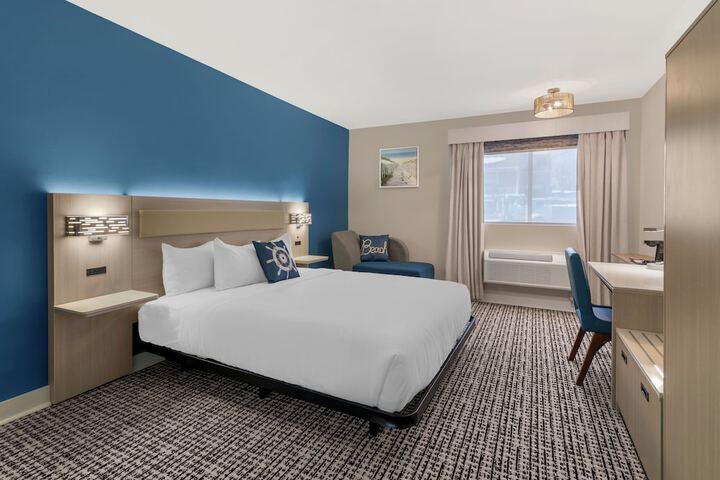 Room 10 of 51