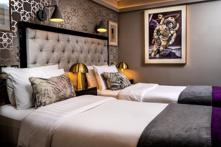 Room 20 of 85