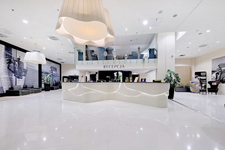 Hotel Interior 4 of 61