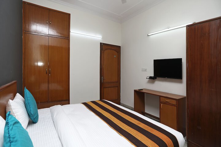 Room 3 of 4