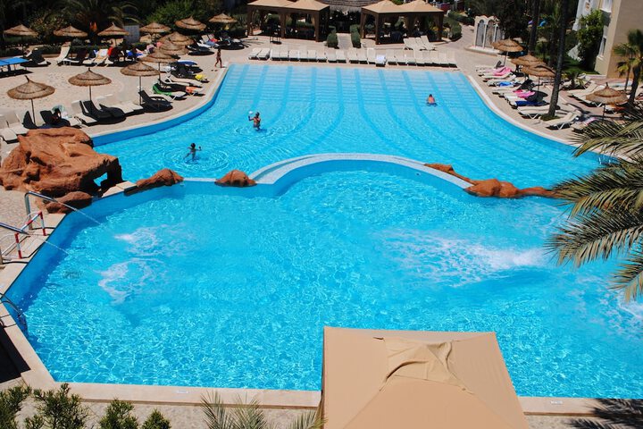 Pool 35 of 67