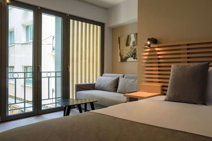 Room 46 of 97