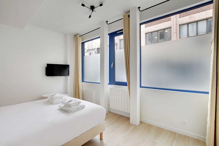 Room 32 of 92