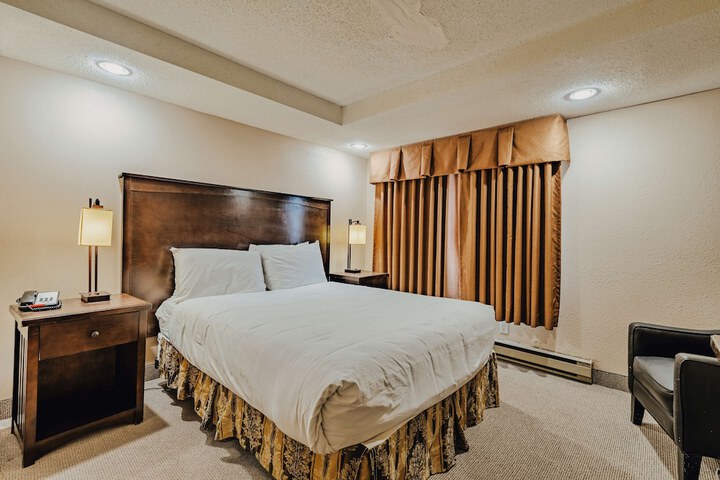 Room 33 of 68