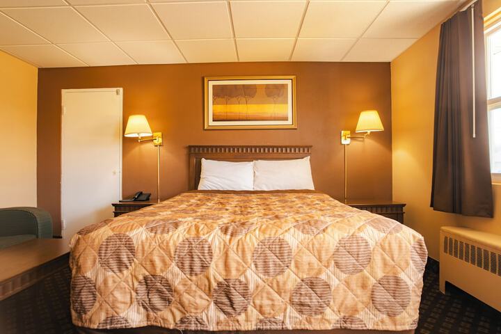 Room 3 of 15