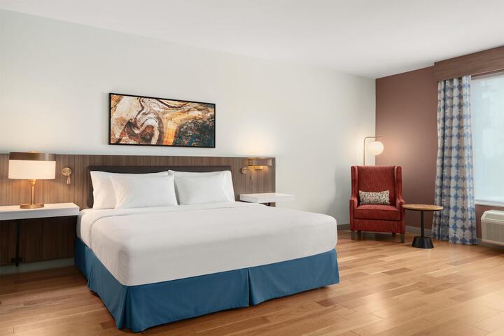Room 8 of 41