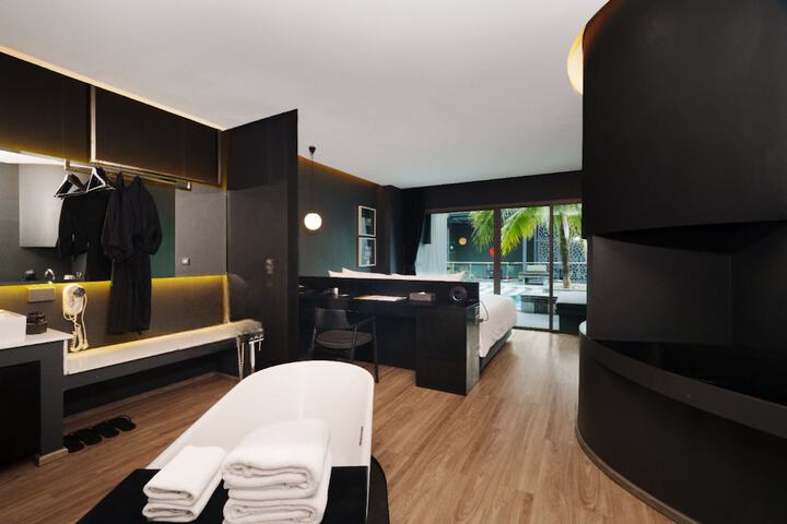 Room 34 of 54